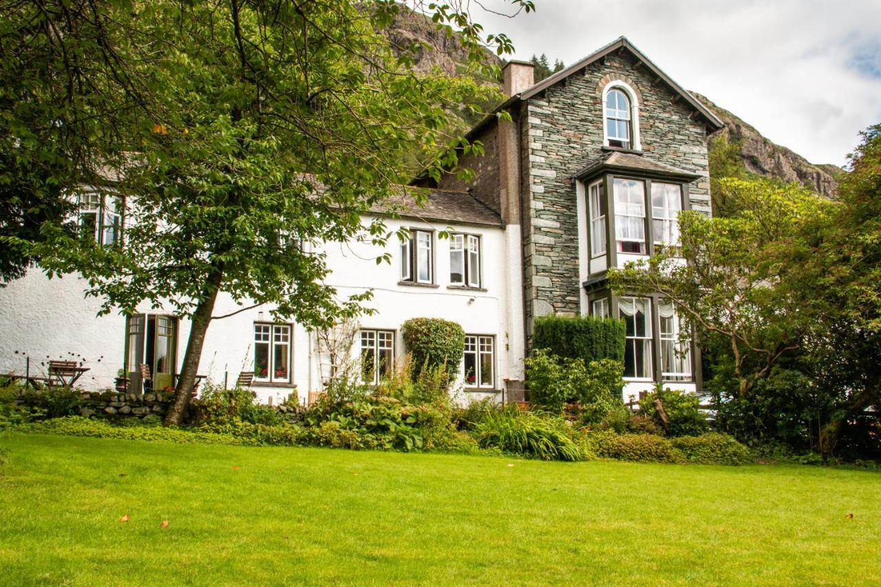 The Old Dungeon Ghyll Hotel وادي لانجديل العظيم المظهر الخارجي الصورة